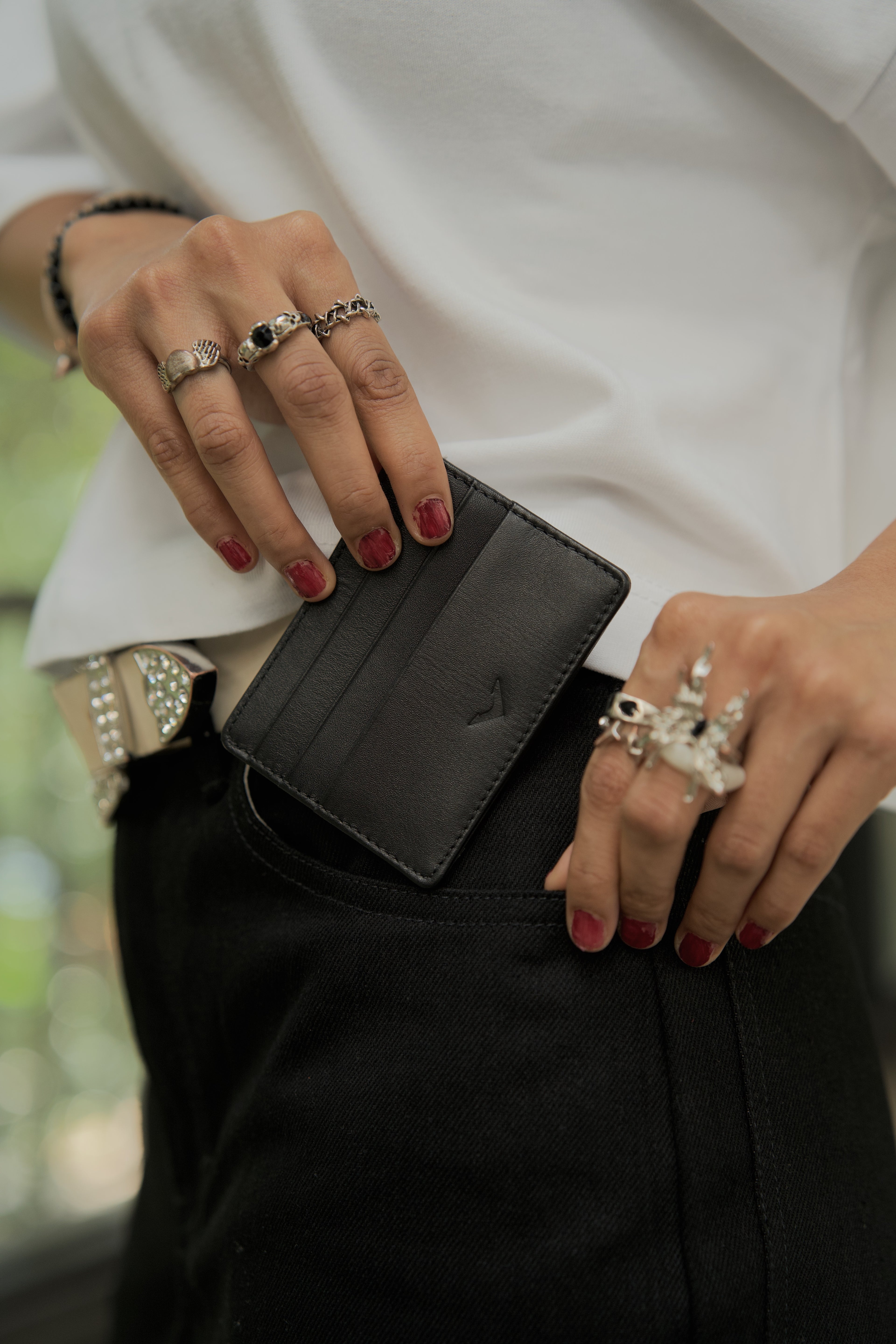 VELUXE CARD HOLDER