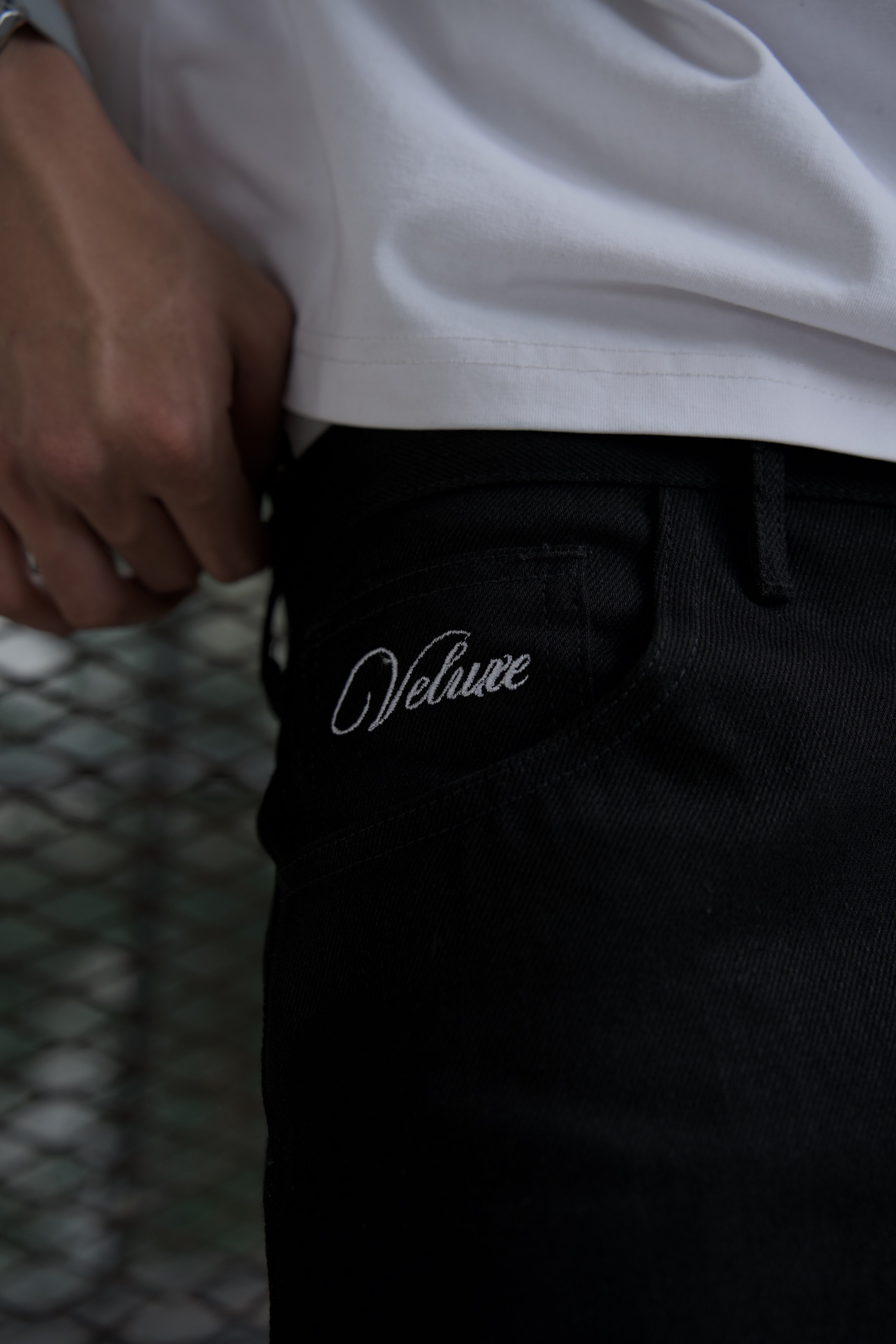VELUXE BAGGY JEANS